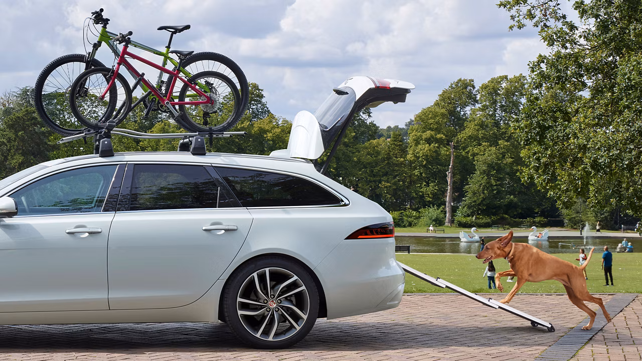 Jaguar I-PACE