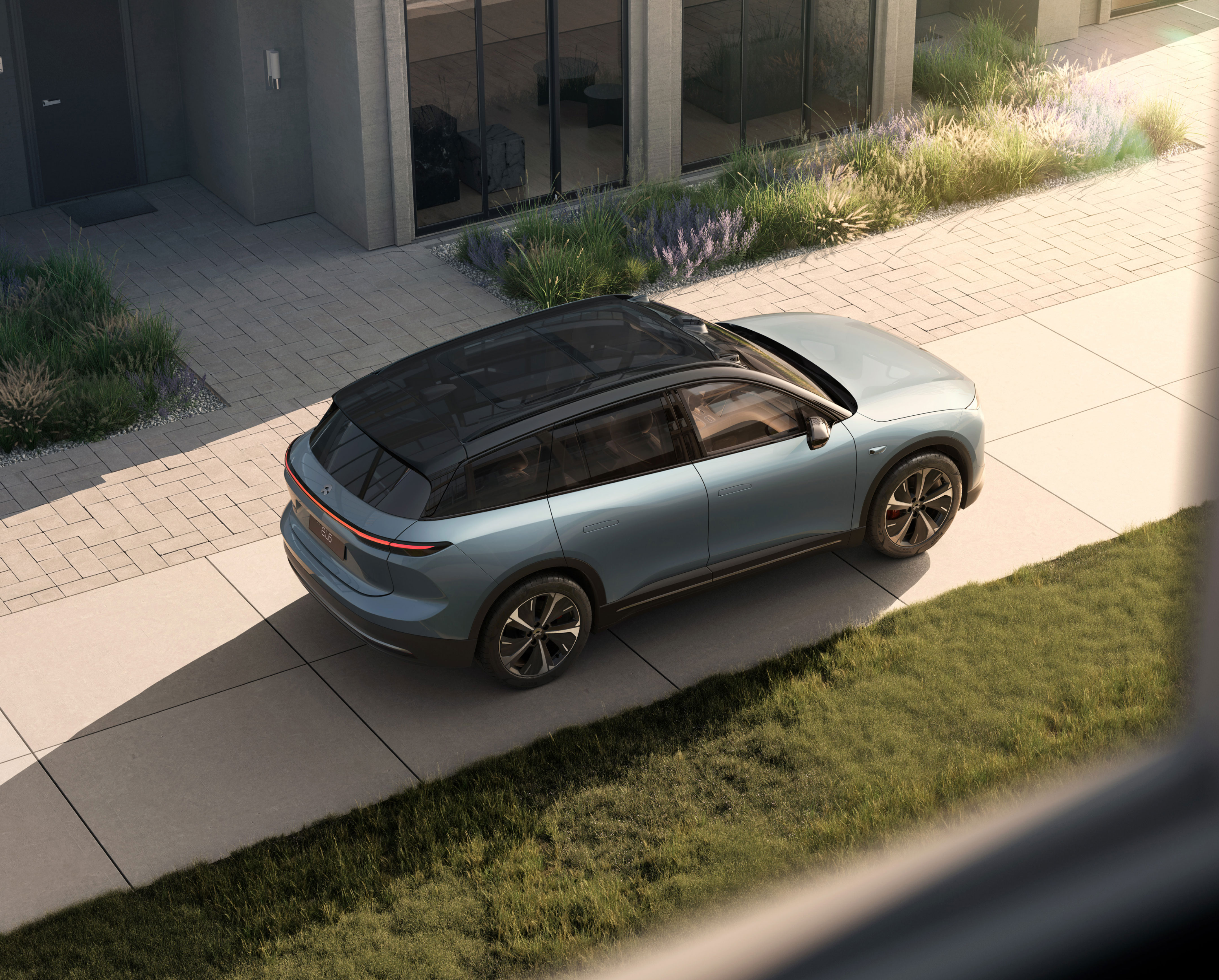 NIO ES6