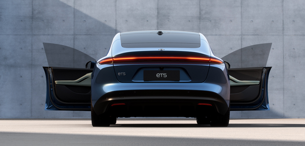NIO ET5