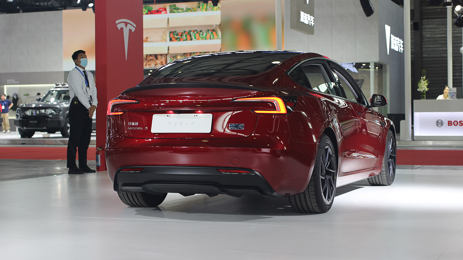Крупнейший отзыв автомобилей в Китае: Tesla, Xiaomi, Leapmotor и другие отзывают более 7 млн машин