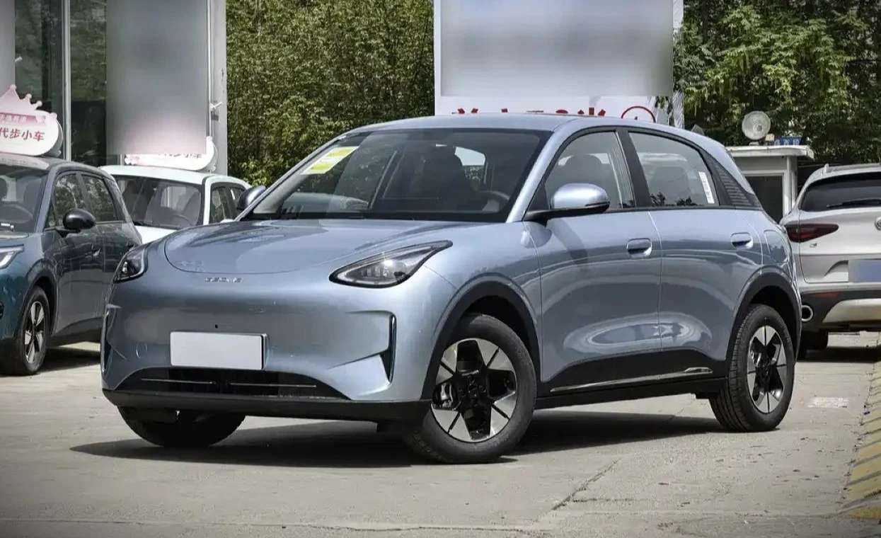 Китайский регулятор выявил несоответствия у Geely EX2 и BYD Qin L DM-i