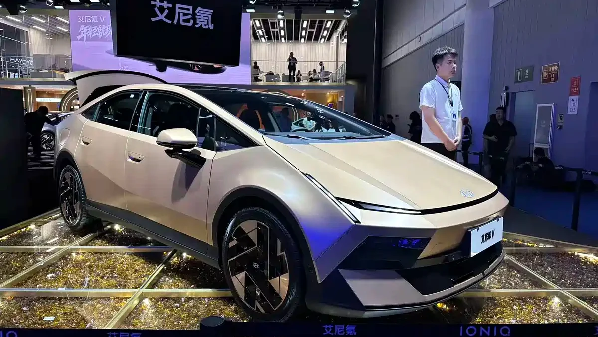 Hyundai Ioniq V стартует в Китае: предзаказ от 17 600 долларов