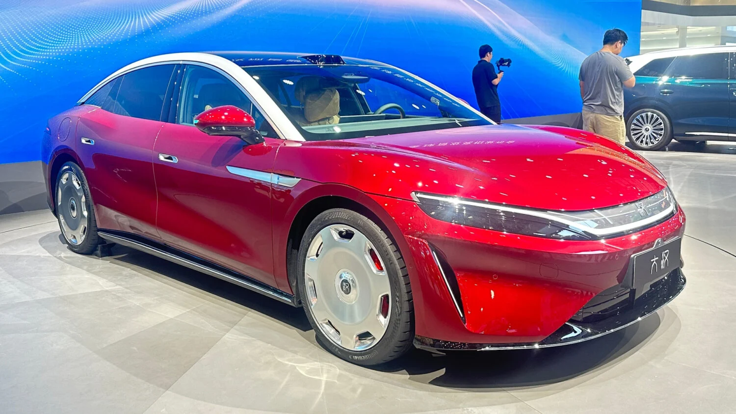 Флагманский седан BYD Da Han: запас хода 1008 км и старт предзаказа в Китае