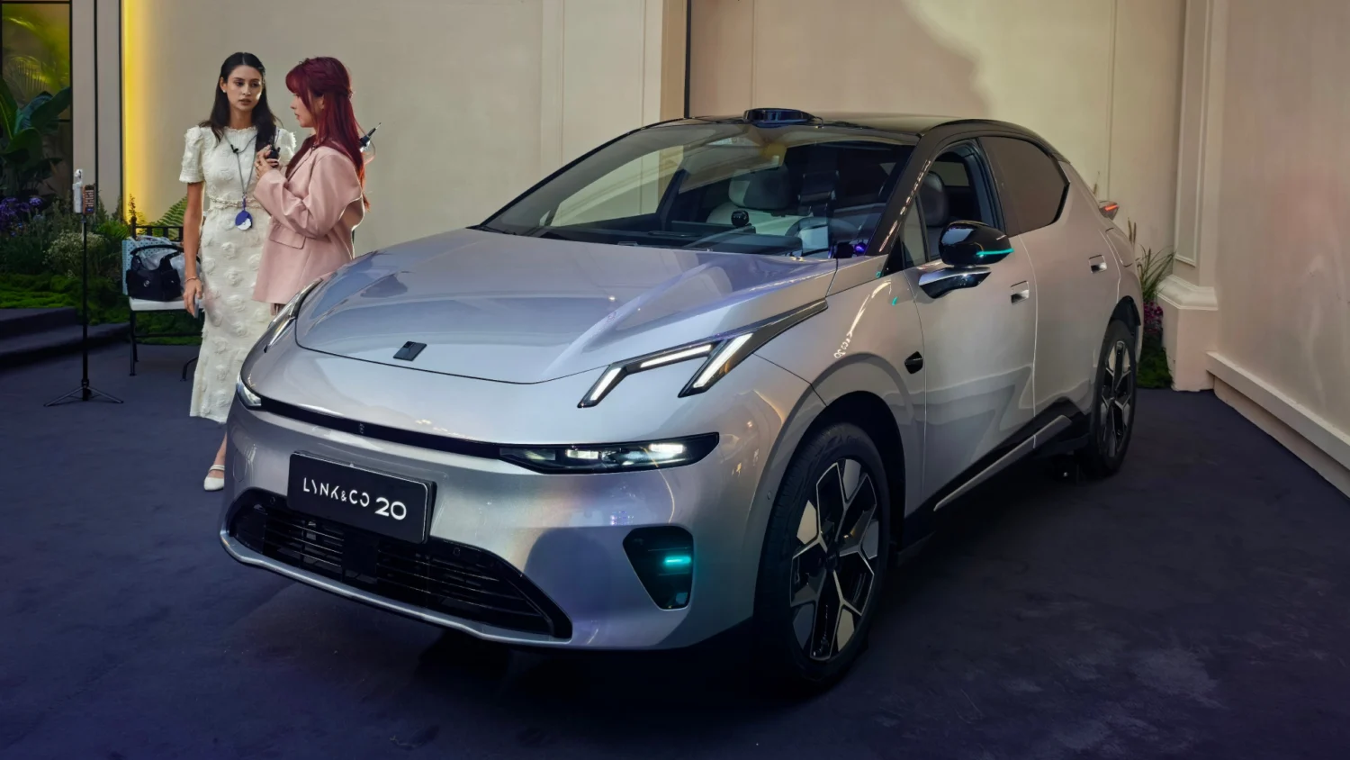 Новый Lynk & Co 02 собрал 14 663 заказа за час после старта продаж в Китае