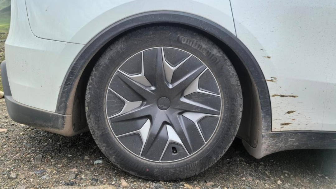Tesla Model Y L в Китае: массовые жалобы на проседание задней подвески