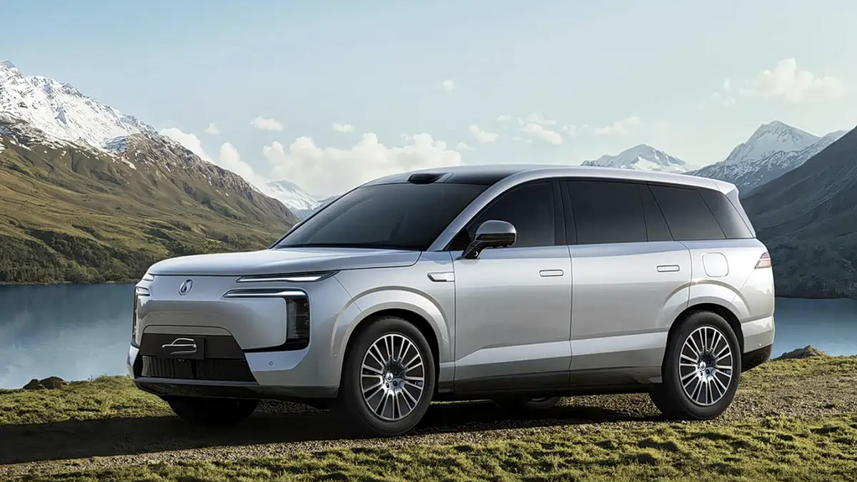 Denza N8L EV: 130 кВт·ч, запас хода 960 км и зарядка за 9 минут