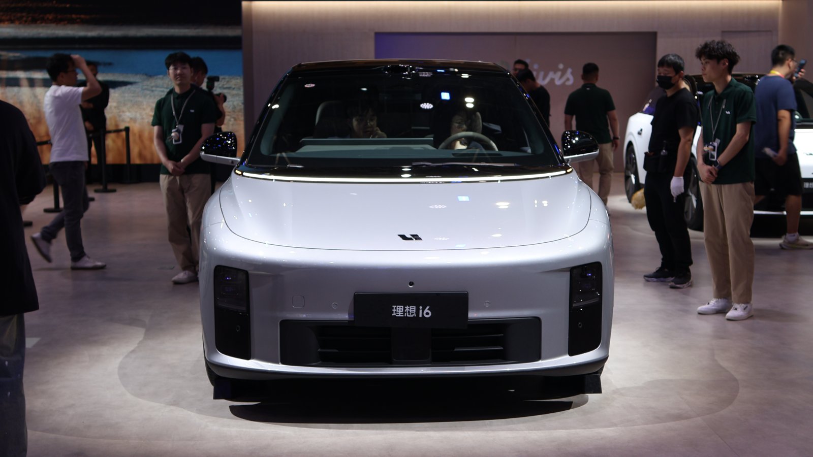 Li Auto перенесла премьеру i6 2026 года на конец октября, поставки стартуют в начале ноября