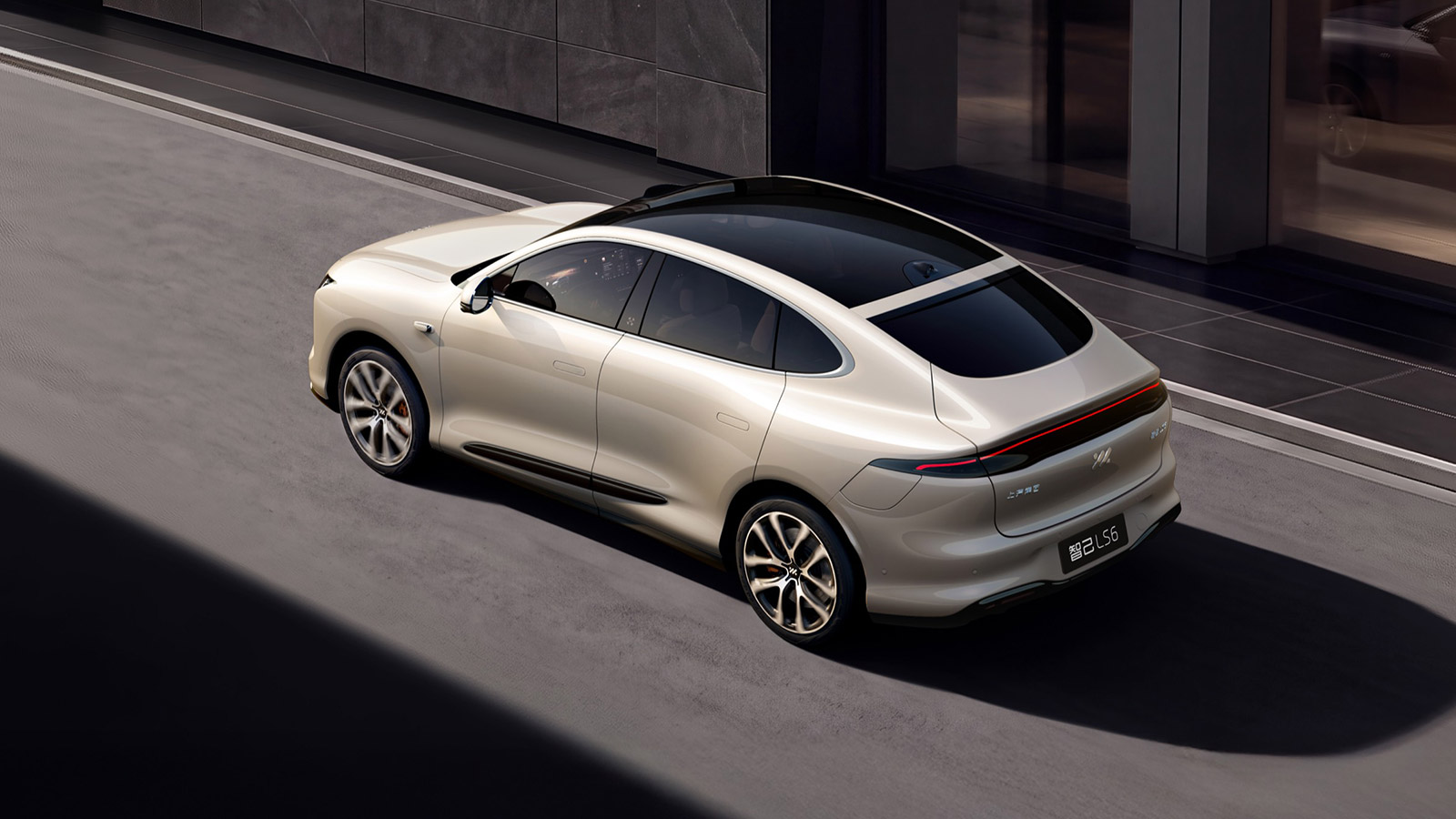 IM Motors открыла предзаказы на новый LS6: три версии, до 782 км и цена от 209 900 юаней