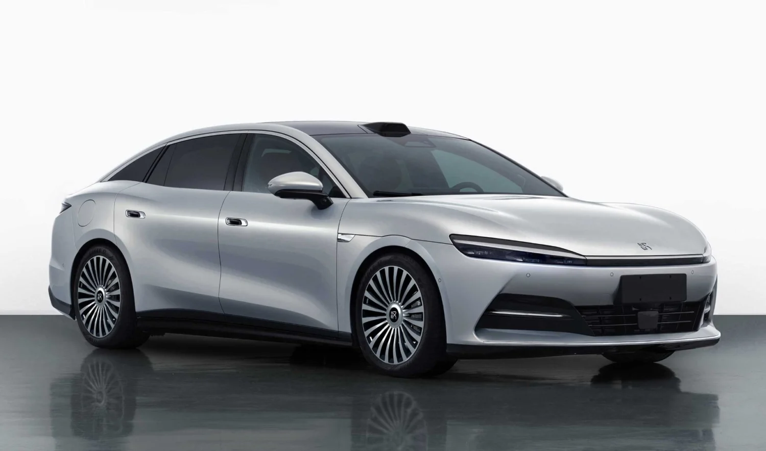Новый BYD Han рассекречен: до 697 л.с., 270 км/ч и версия PHEV