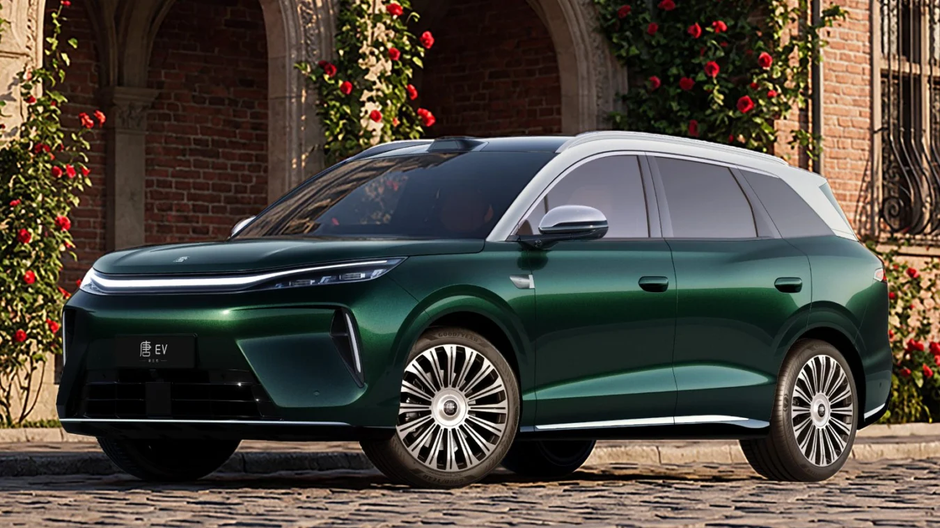 BYD показал салон Tang третьего поколения: два новых цвета и запас хода до 850 км